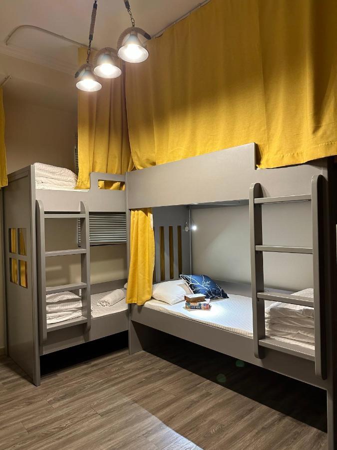 Business Backpackers Jbr Vandrehjem Dubai Eksteriør billede